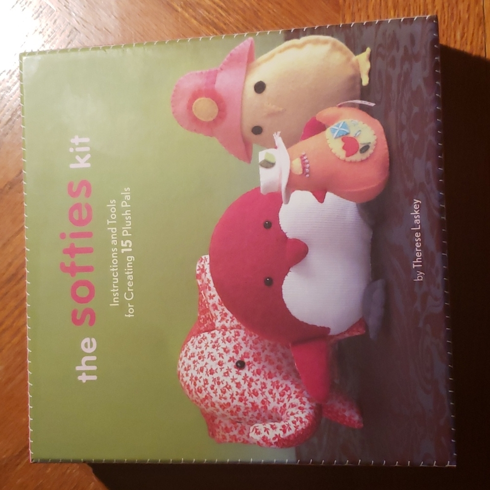NIB The Softies Kit, Instructions & Tools for Creating 15 Plush Pals